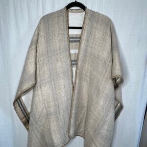 Woolrich Reversible Sweater‎ Poncho Wrap Brown Tan Plaid One Size Fits up to XXL
